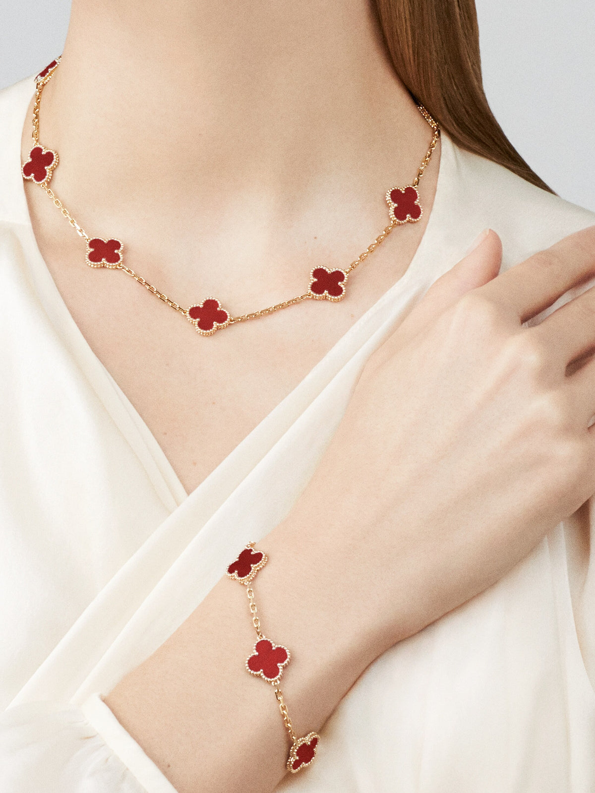 LUXE Reworked Vintage Alhambra bracelet, 5 motifs,18K yellow gold, Carnelian-Buy 1 Get 1 Free
