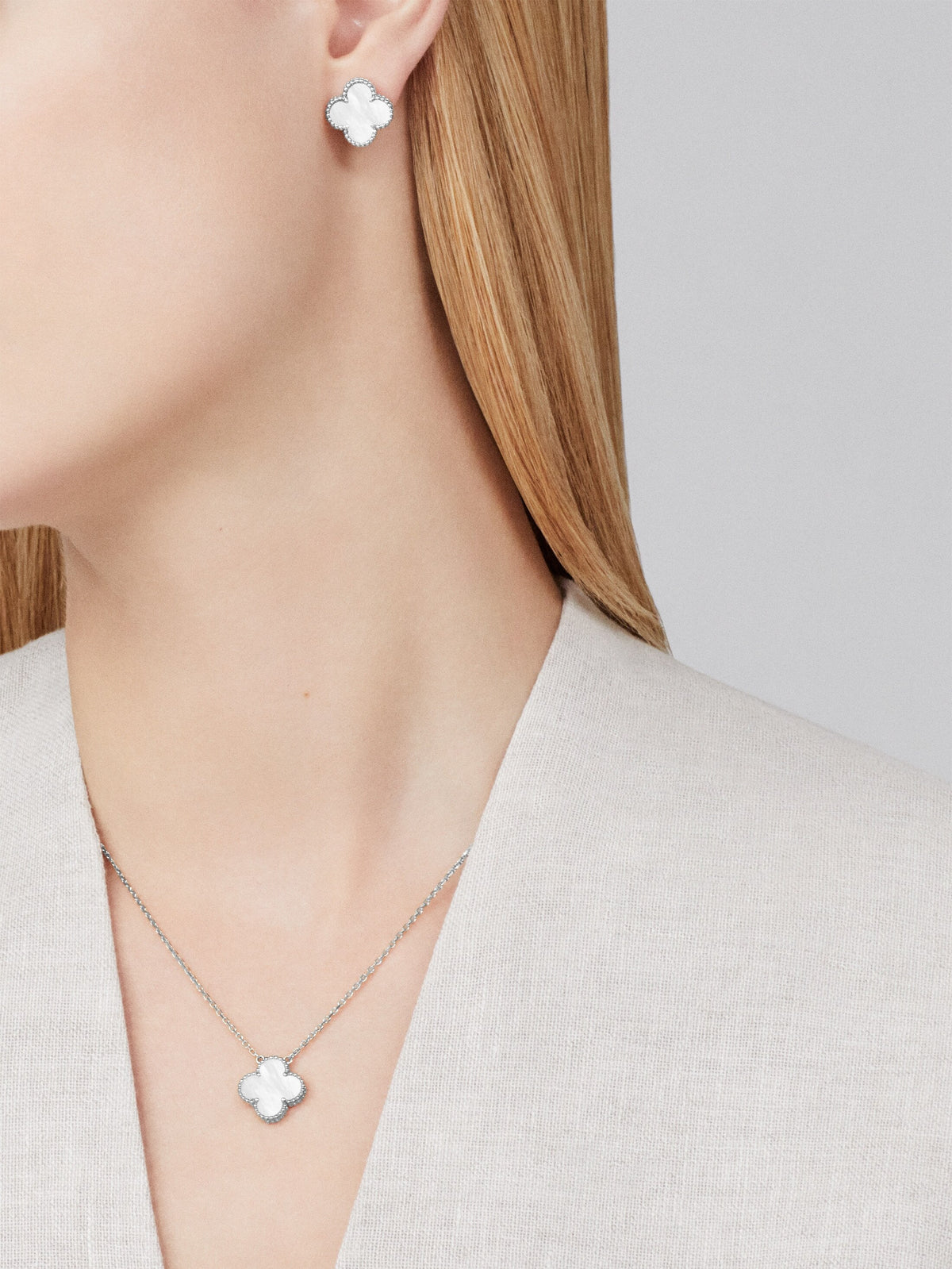 LUXE Reworked Vintage Alhambra pendant,18K white gold, Mother-of-pearl-Buy 1 Get 1 Free