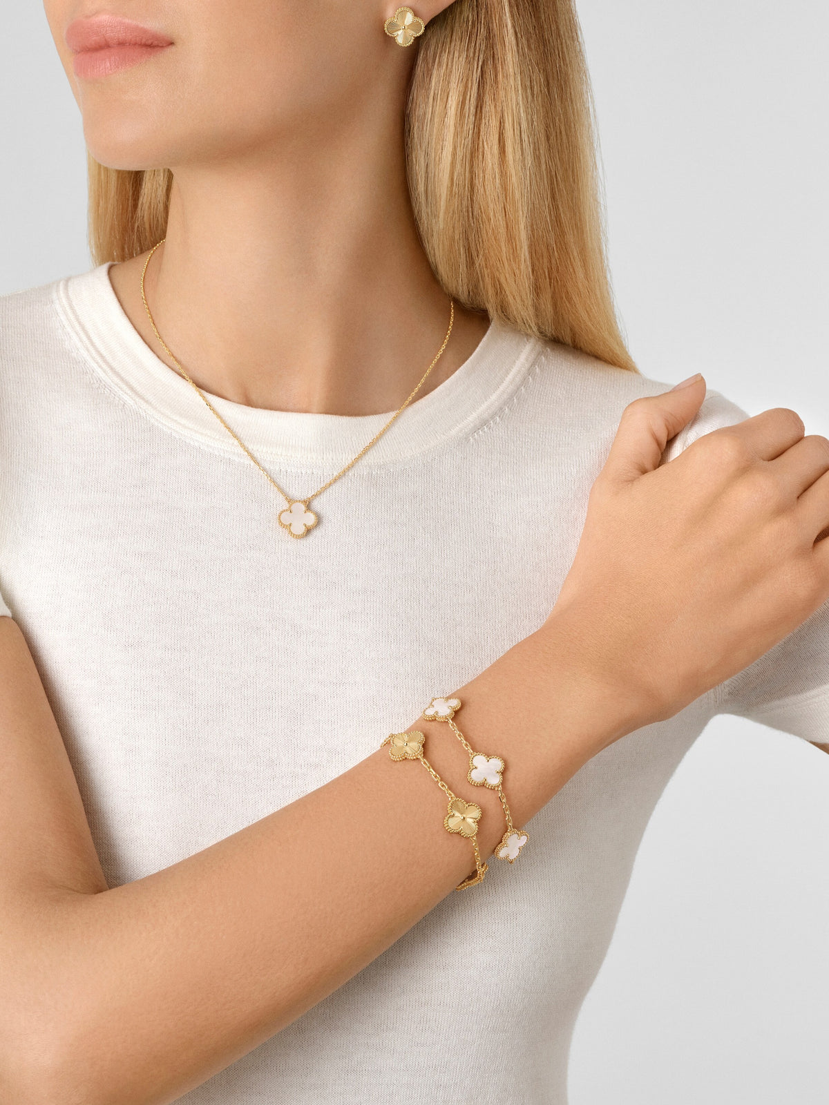 LUXE Reworked Vintage Alhambra bracelet, 5 motifs,18K yellow gold-Buy 1 Get 1 Free